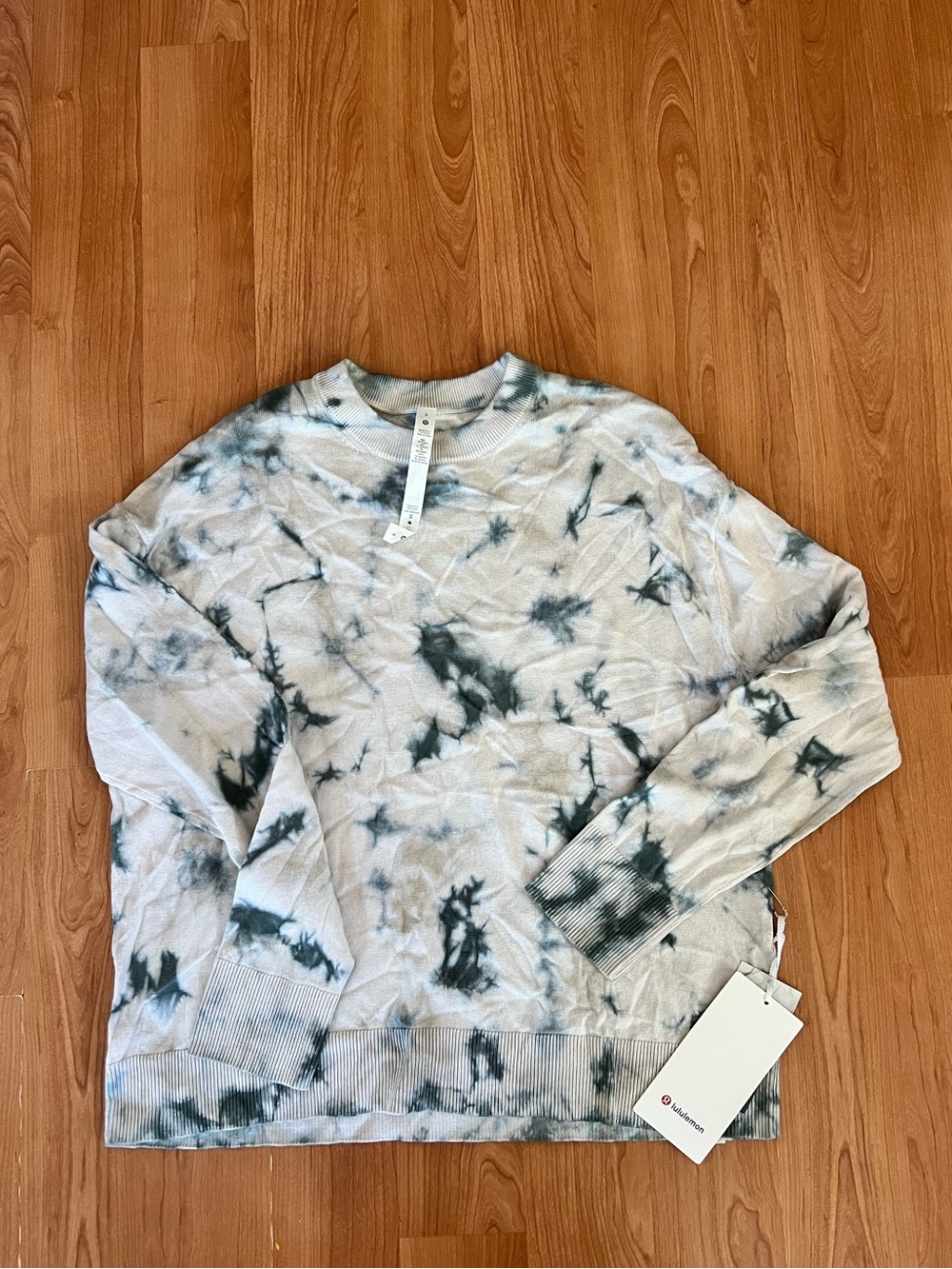 Lululemon crew sweater